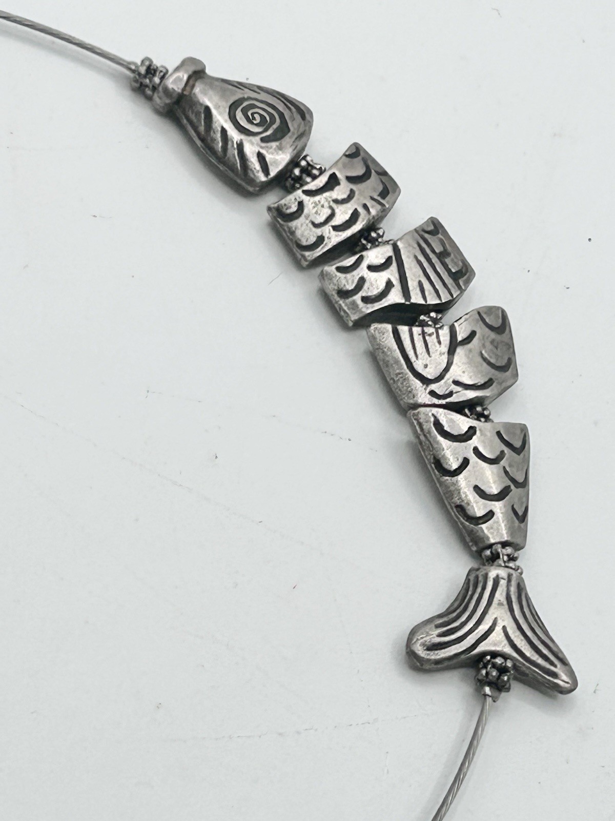 Vintage Feifish Brand Segmented Fish Necklace Silvertone 7″-9″ Adjustable