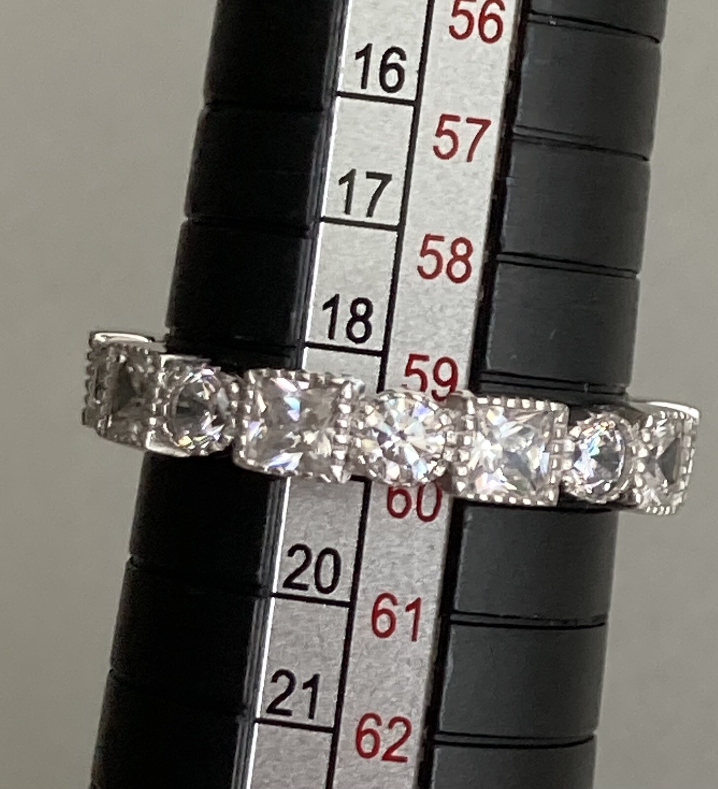 Fuzion Creation FZN Sterling Silver Cubic Zirconia Band Ring 925 Size 9 4.15g