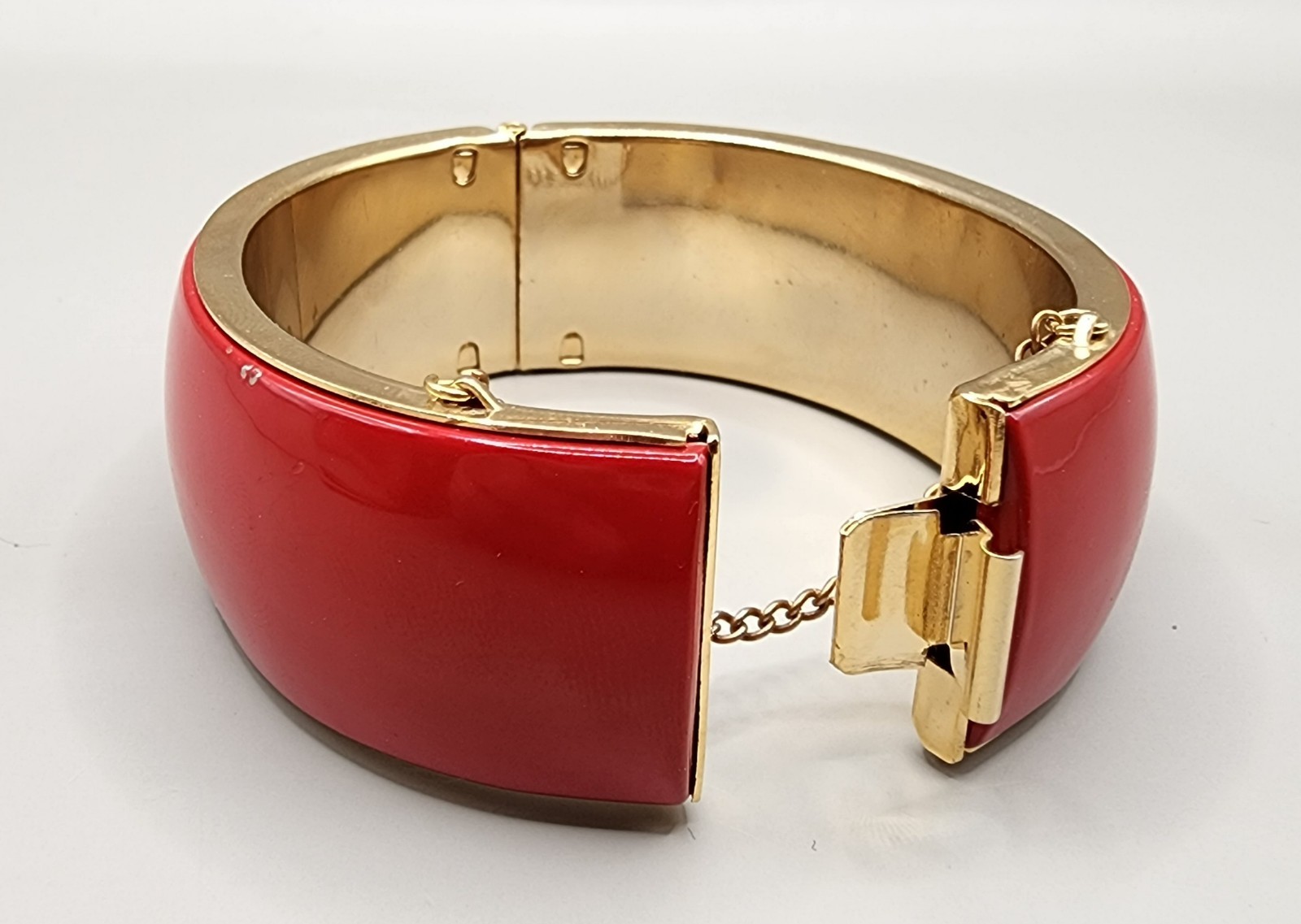 Vintage Red Enamel Clamper Bangle Bracelet Gold Tone Hinged Safety Chain 70s
