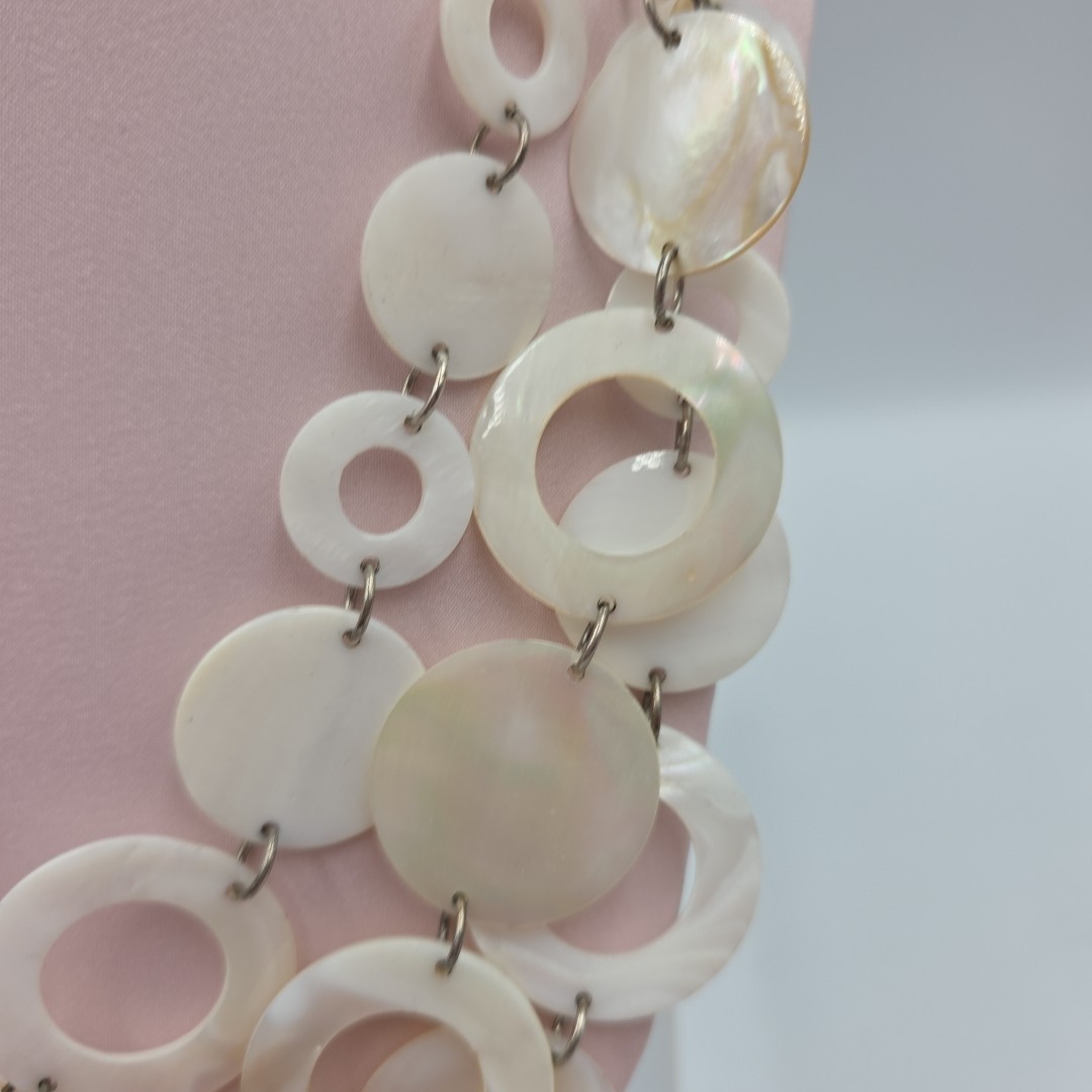Coldwater Creek Mother Of Pearl Circles Statement Necklace Corded Approx 30″