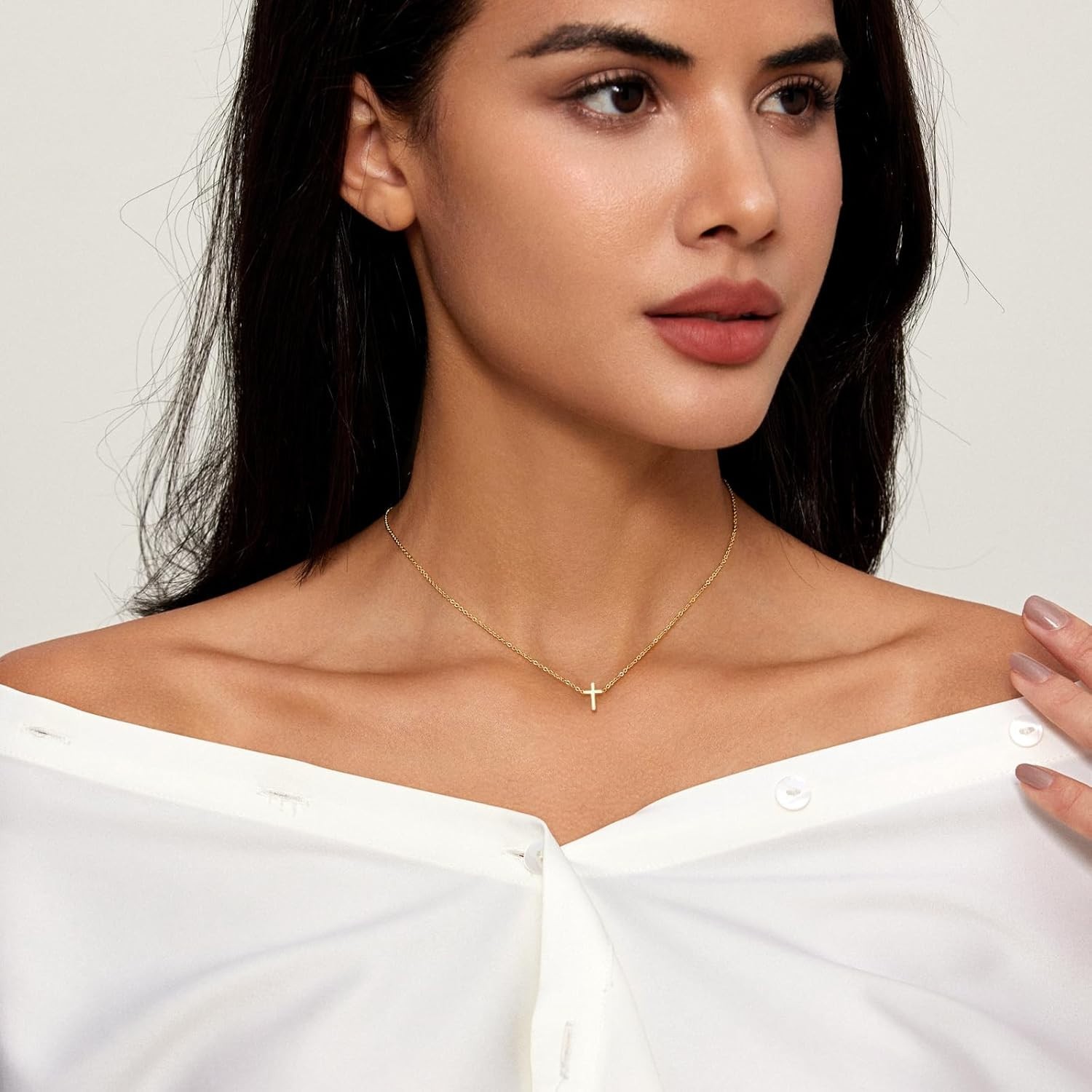 Adjustable Length Tiny Cross Necklace in Gold – Elegant Gift for Every Occasion