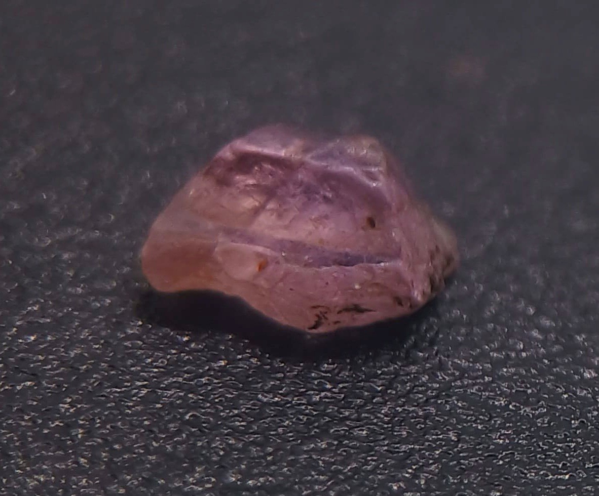 NATURAL AUSTRALIAN Rough Fancy Vivid Lavander Purple Pink Sapphire 1.08ct Unheat