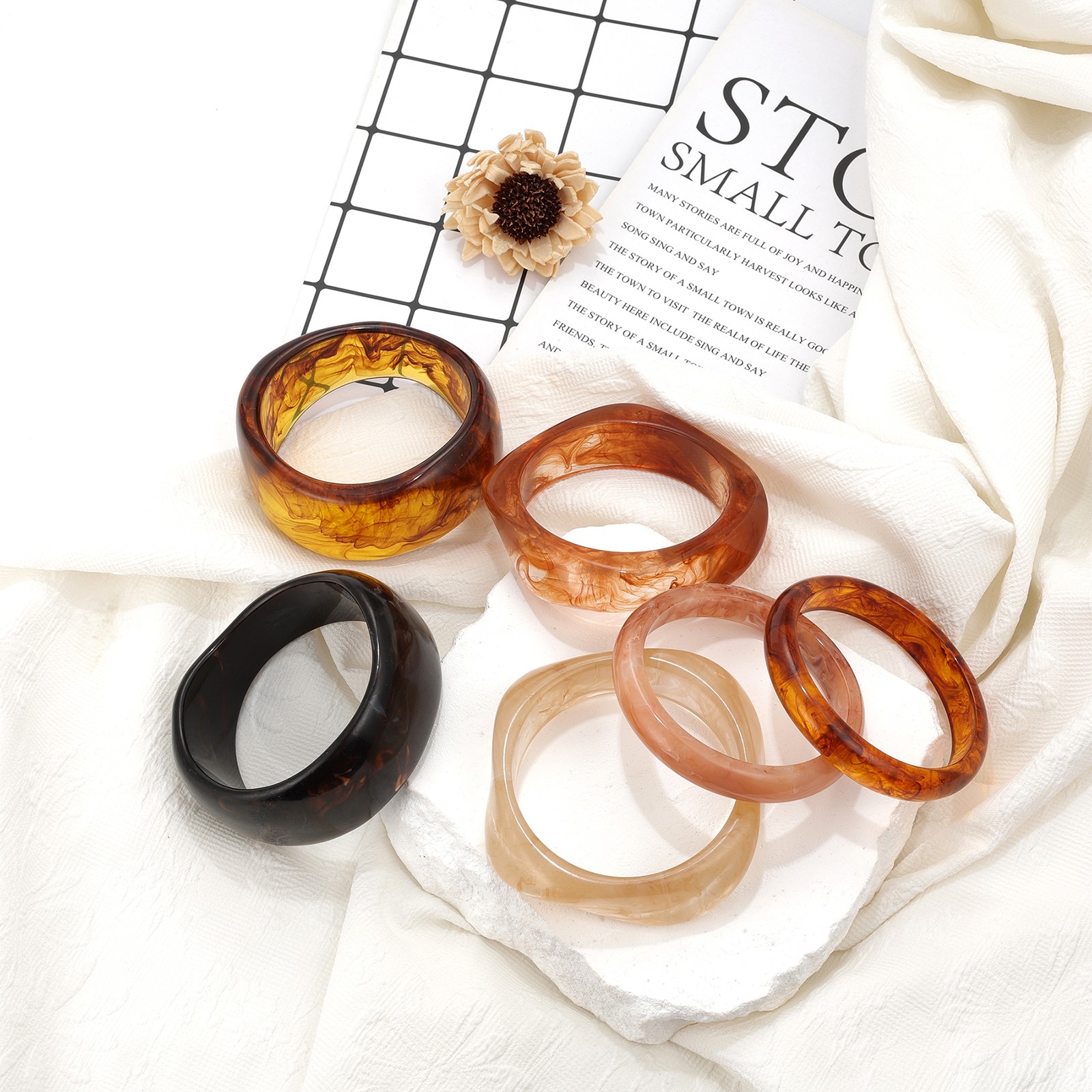 6pcs Women’s Chunky Acrylic Bracelet Set Irregular Geometric Resin Wide Bangle