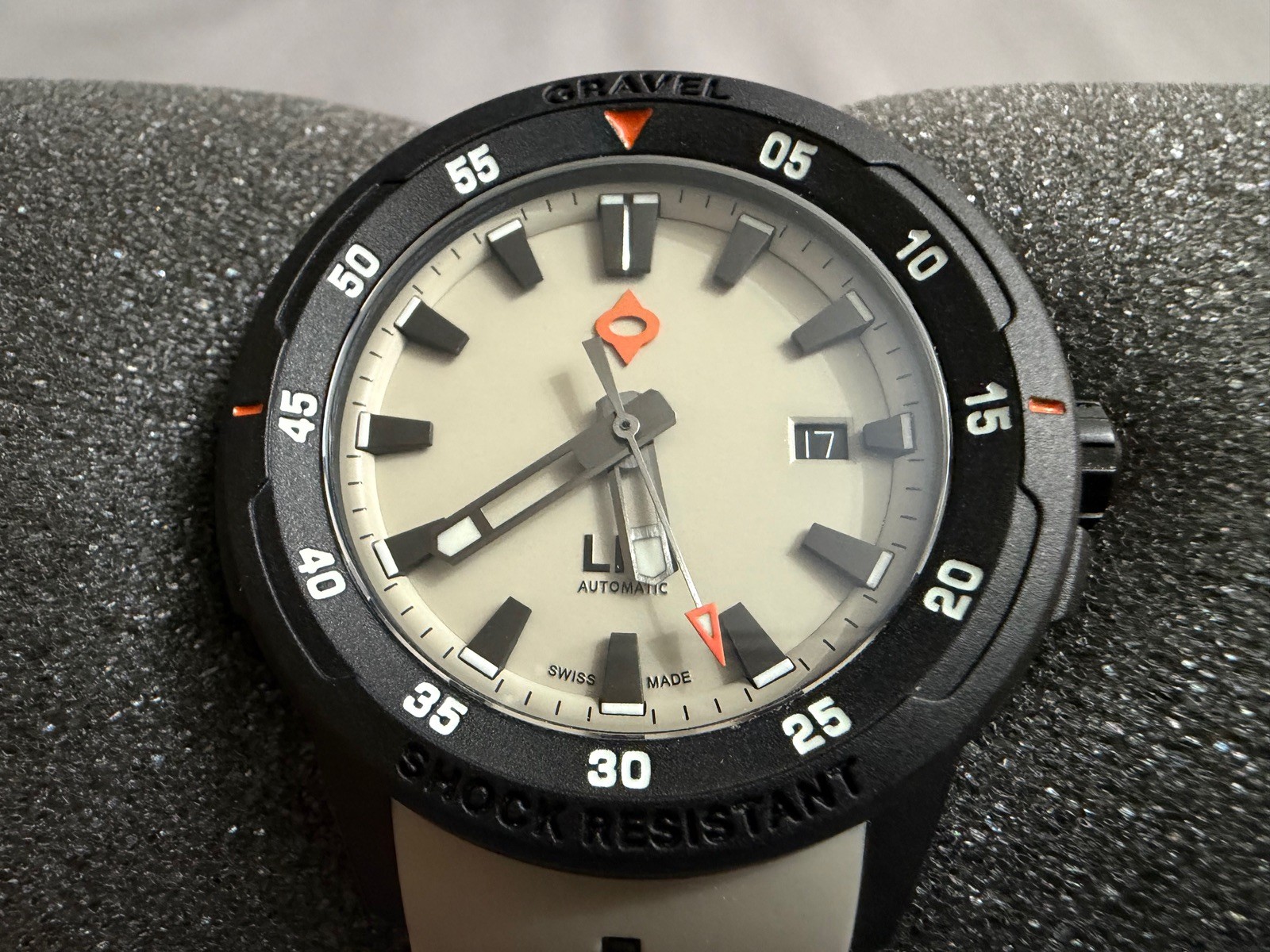 LIV Gravel – Cactus Grey Mens Automatic Watch – Complete Set MINT