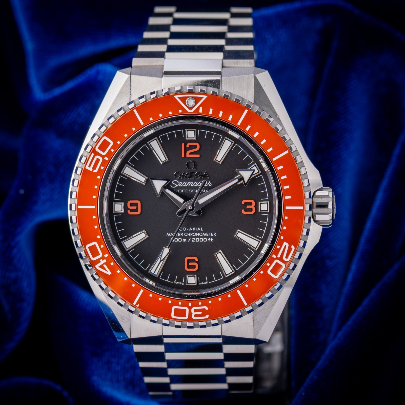 2026 OMEGA Seamaster Planet Ocean 600M 42mm 217.30.42.21.01.003 w/ BOX & PAPERS