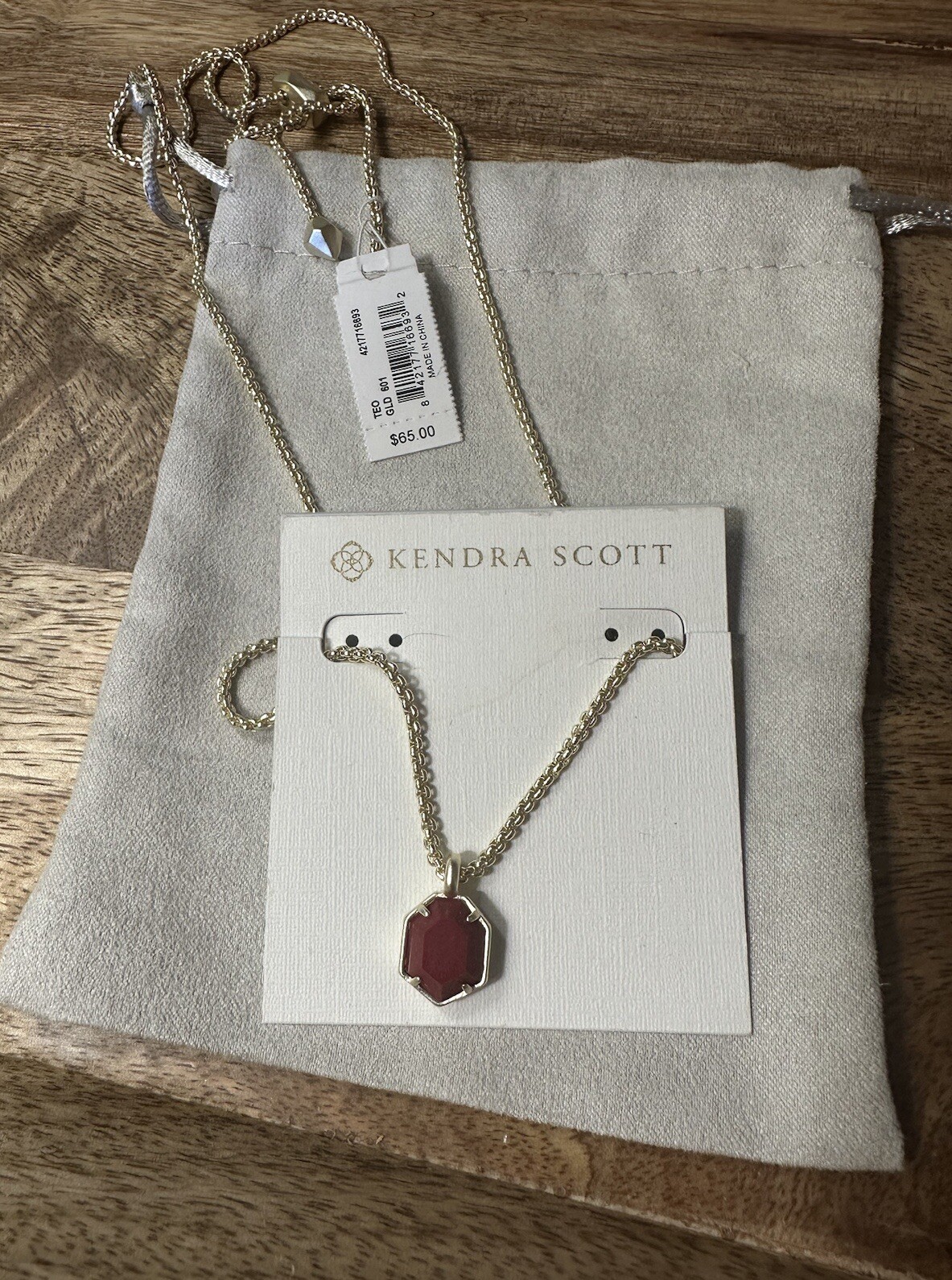 Kendra Scott Teo Gold Pendant Necklace In Dark Red NEW $60 Adjustable Slider