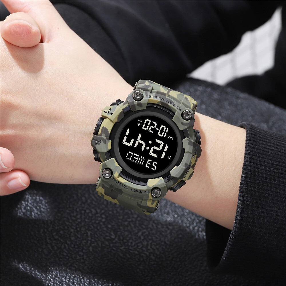 SKMEI Sport Watches Men Outdoor Digital Watch LED Alarm Stopwatch Boy Wristwatch