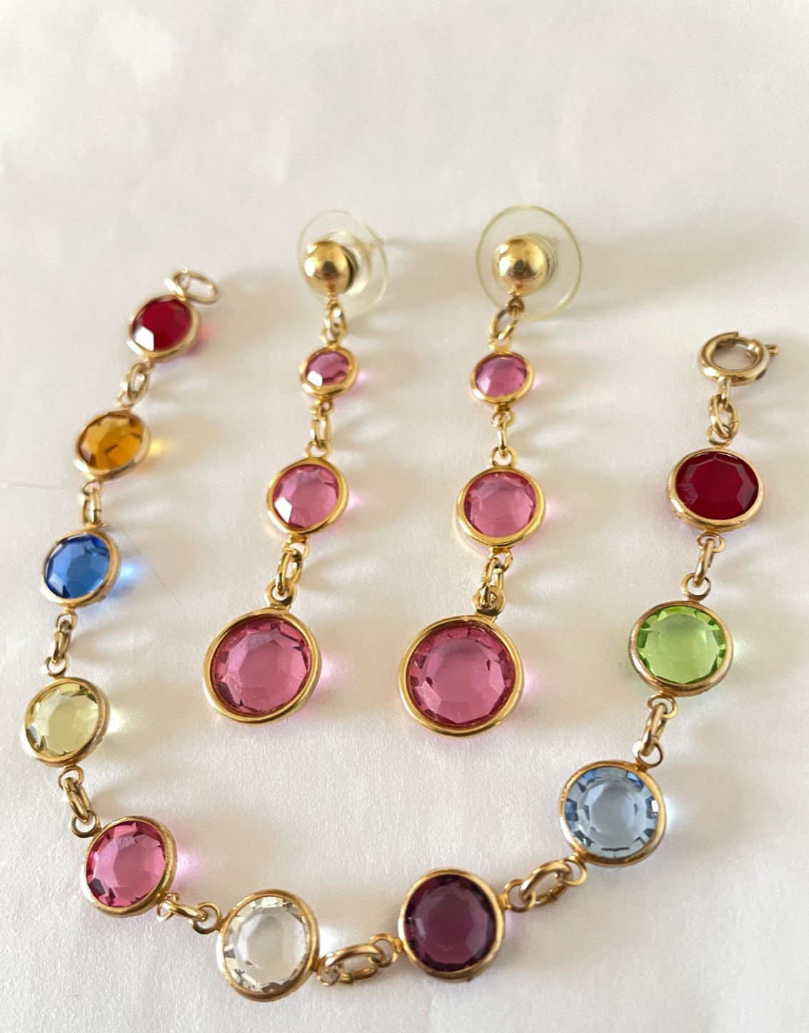 Lot of 2 Vintage Gold Tone Glass Bezel Bracelet & Earrings Pink Purple Blue