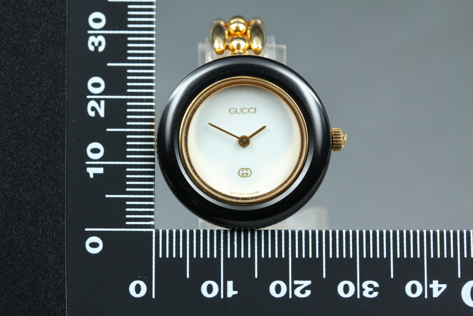 Gucci Change Bezel Color 1100L Gold Women’s Watch From JAPAN Excellent