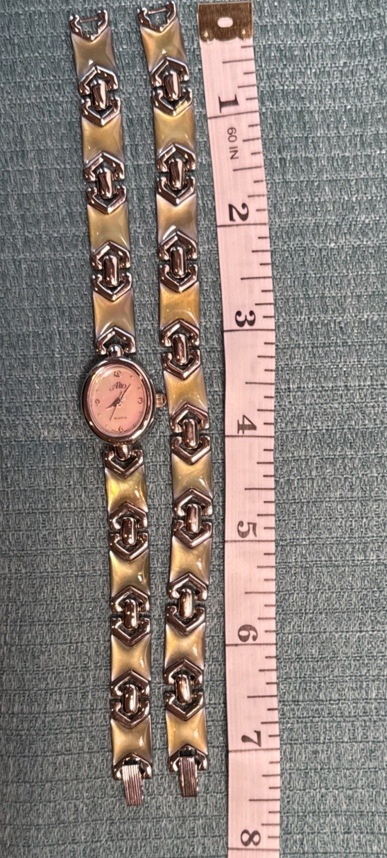 Vintage Alto Ladies Watch Bracelet Set Silver and Green Band New Battery Works