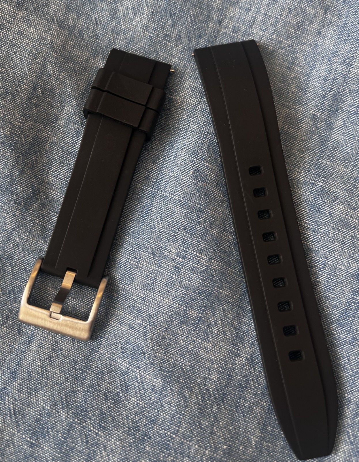Vulcanized Rubber Daytona-style Watch Strap
