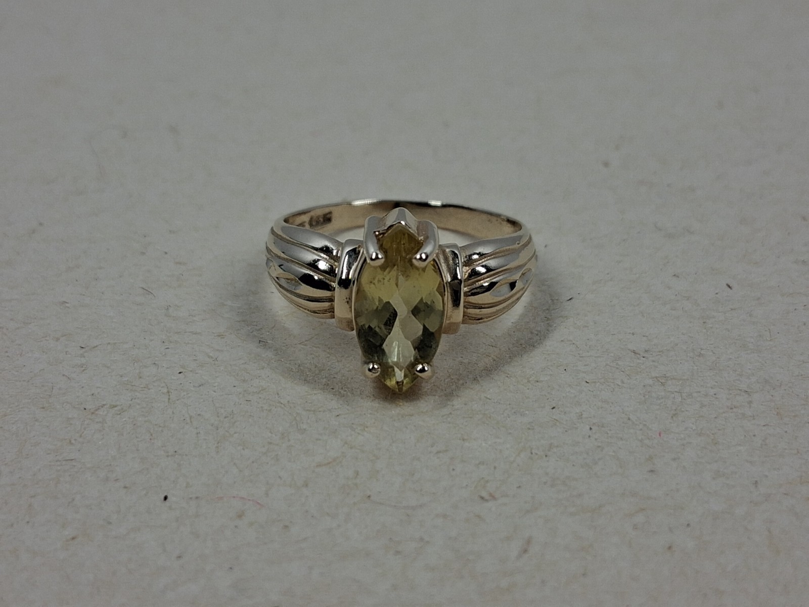 Vintage 14K Yellow Gold Marquise Lemon Quartz Statement Ring 3.29g Size 7.75