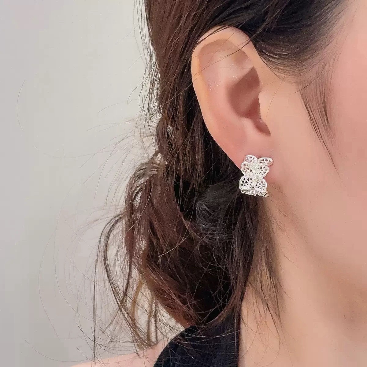 925 Silver Hollow Flower Stud Earrings Minimalist CZ Floral Bridal Gift A77