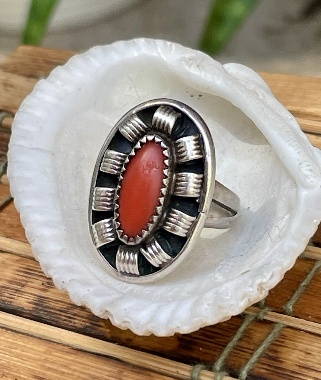 🎥 Red Coral Signed 1960s LY Yazzie Yawakia Native American Sterling Ring Sz 6.5