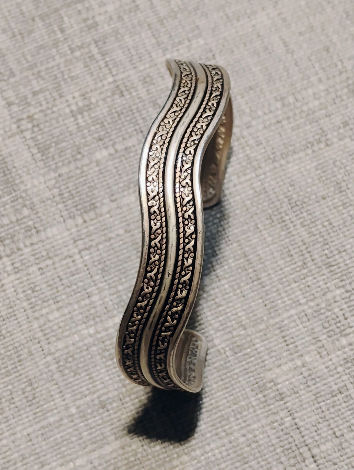 Vintage Antique Silver Tone Wavy Textured Thin Cuff Bracelet