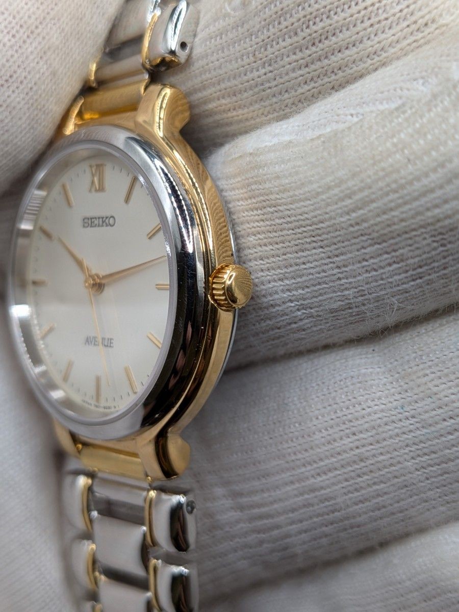 Excellent condition SEIKO AVENUE 7F01 6F50 quartz battery and packing replaced S