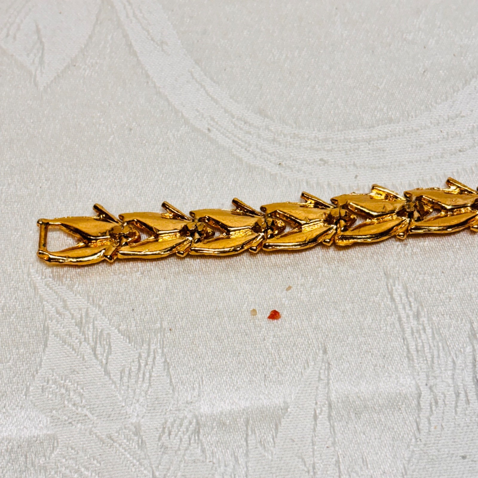 BRACELET orange white stone chips fold over clasp vintage DAMAGE missing chips