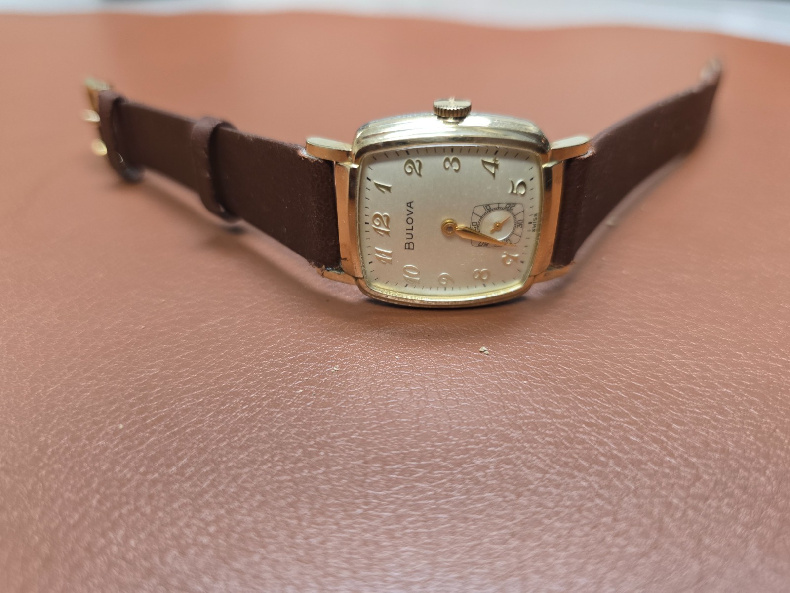 Vintage Bulova Men’s Watch Gold Tone Cushion Case Sub-Second Dial Serviced