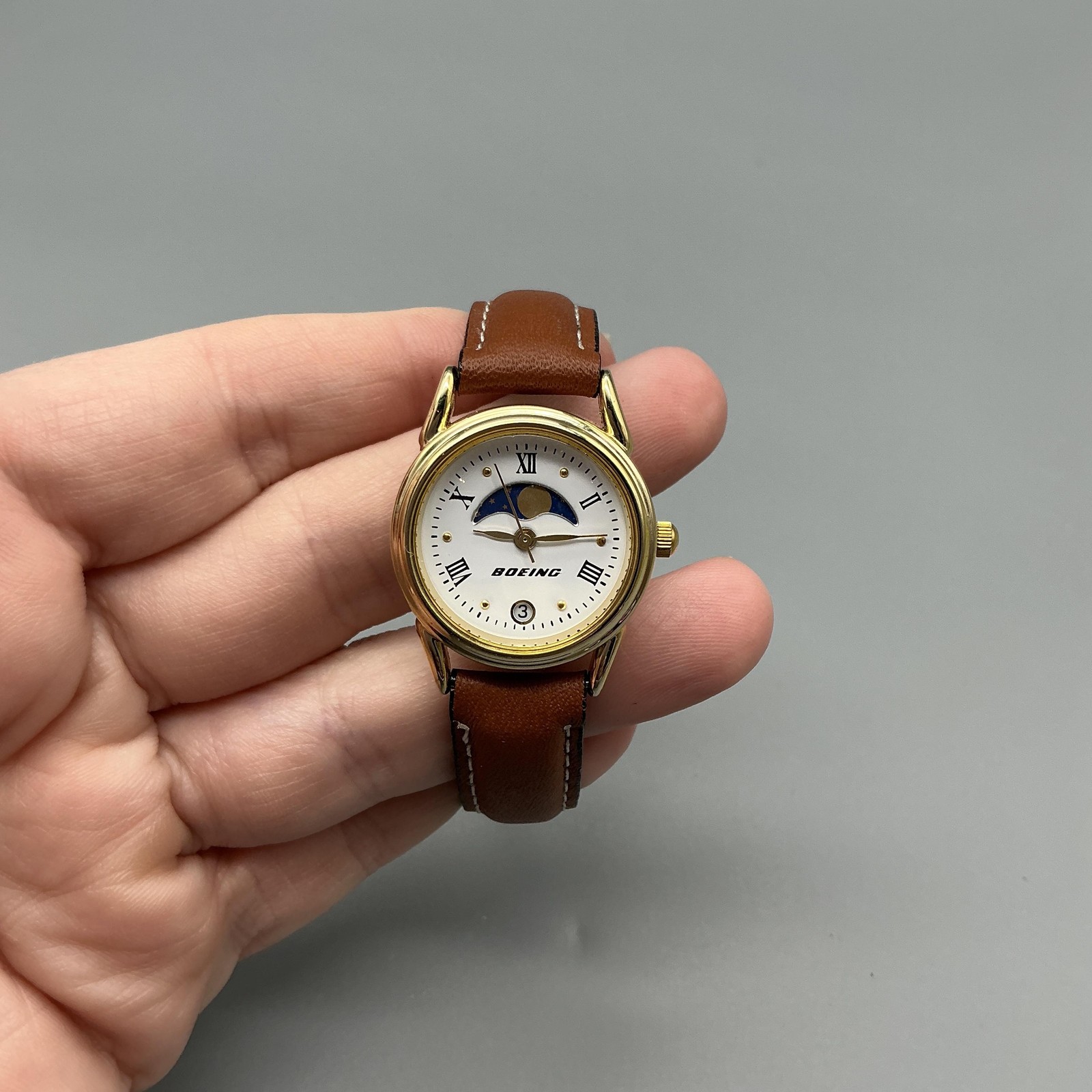 Boeing Womens Watch 25mm Day Night Moon Phase Gold Tone Leather Date New Battery