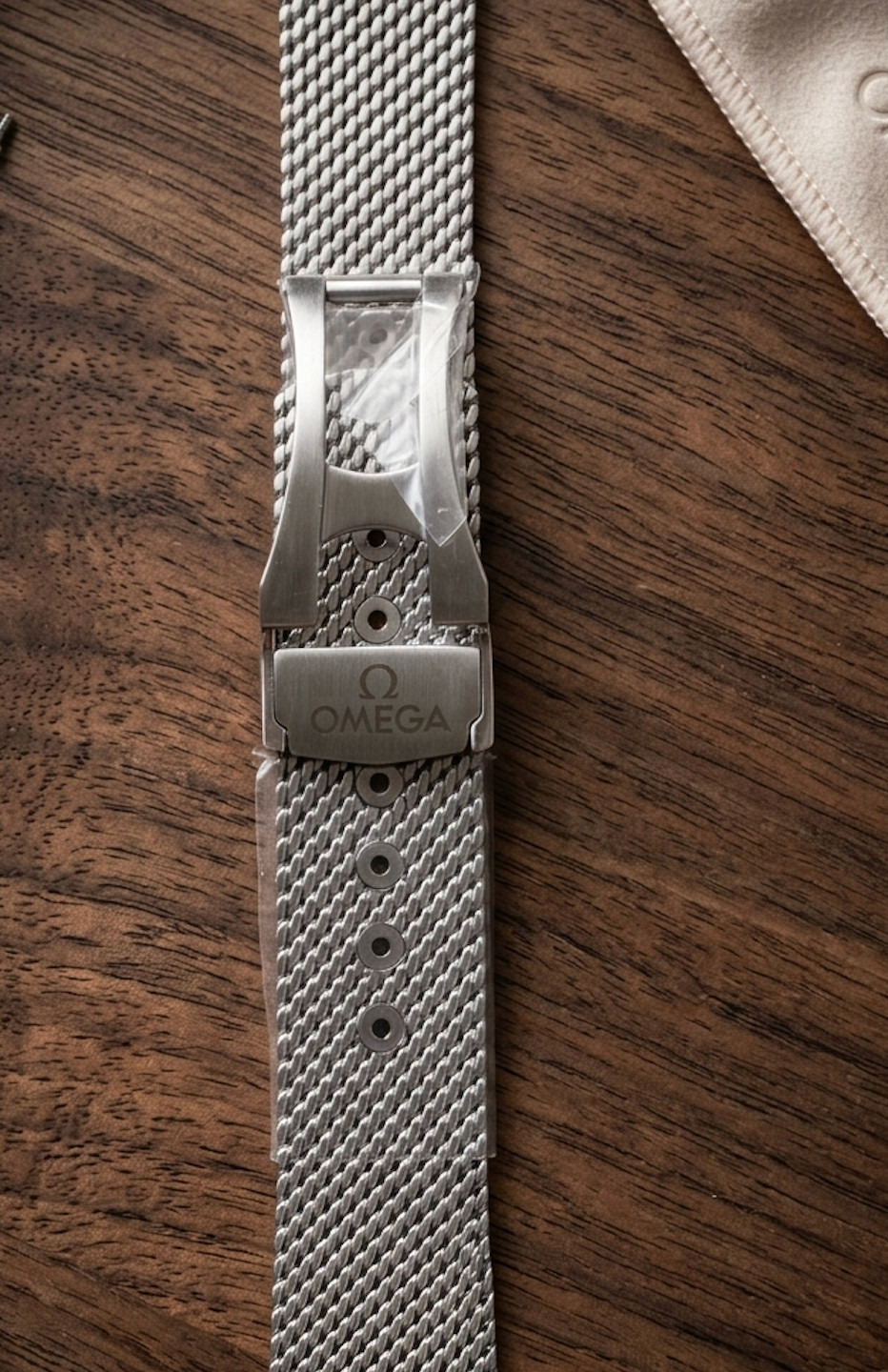 20mm OMEGA Milanese Mesh Bracelet Stainless Steel Deployment reviews attached
