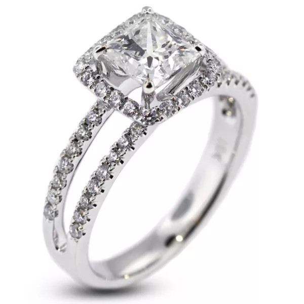 18K White Gold Engagement Ring Halo 1.60 Carat Princess Lab-Grown Diamond E SI1