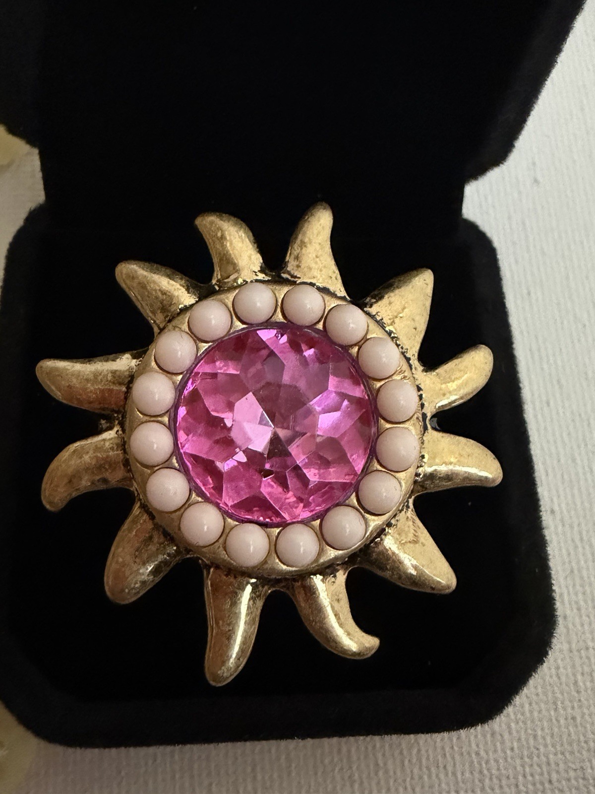Kurt Geiger London Sunburst Crystal Embellished Cocktail Ring Sz 9