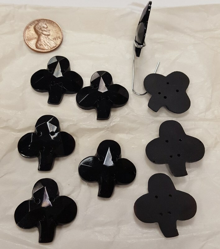 6 VINTAGE GLASS JET BLACK CLOVER SHAMROCK CABOCHON 4 HOLE SEW BUTTON BEADS 4544