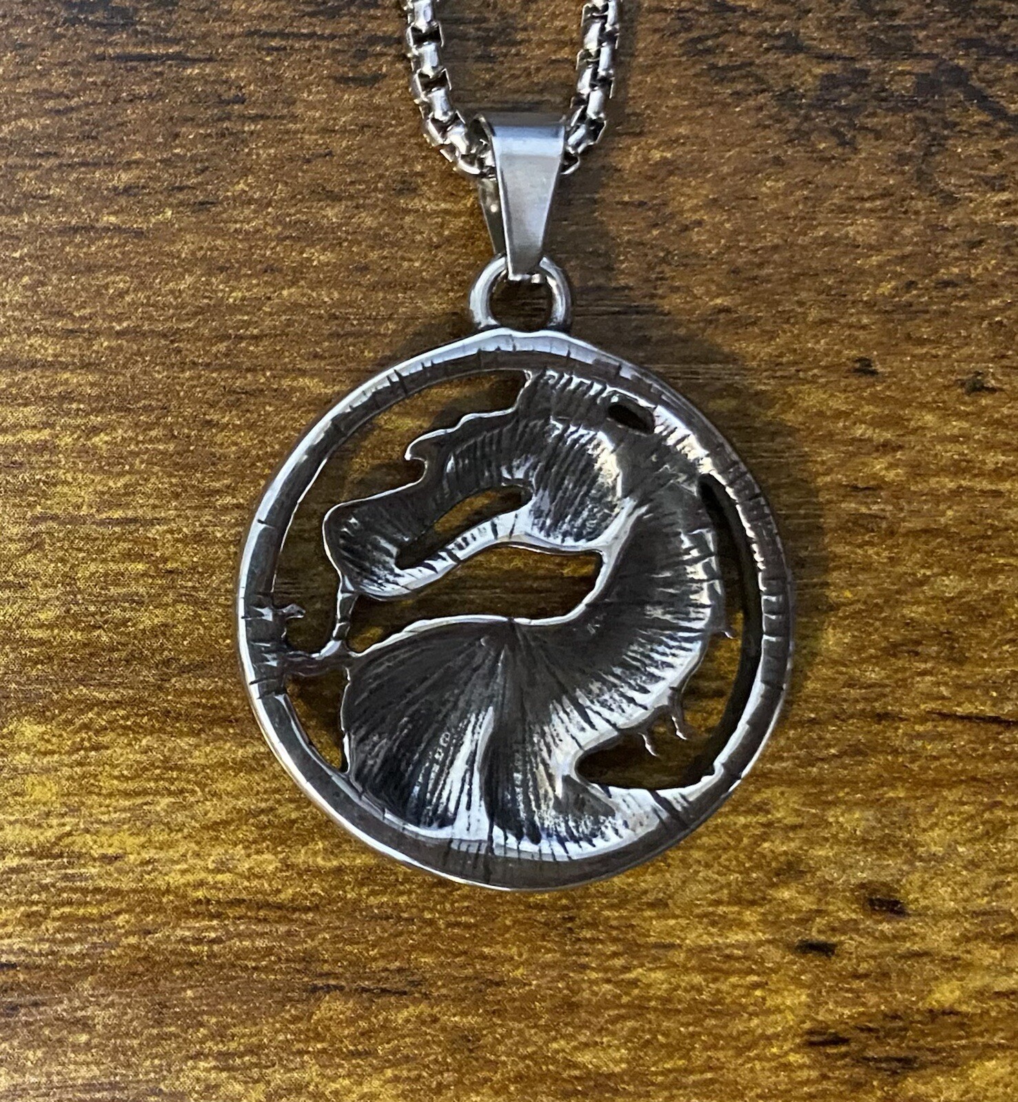 1pc Mortal Kombat Dragon Head Charm Pendant With 23” Necklace Movie Video Game