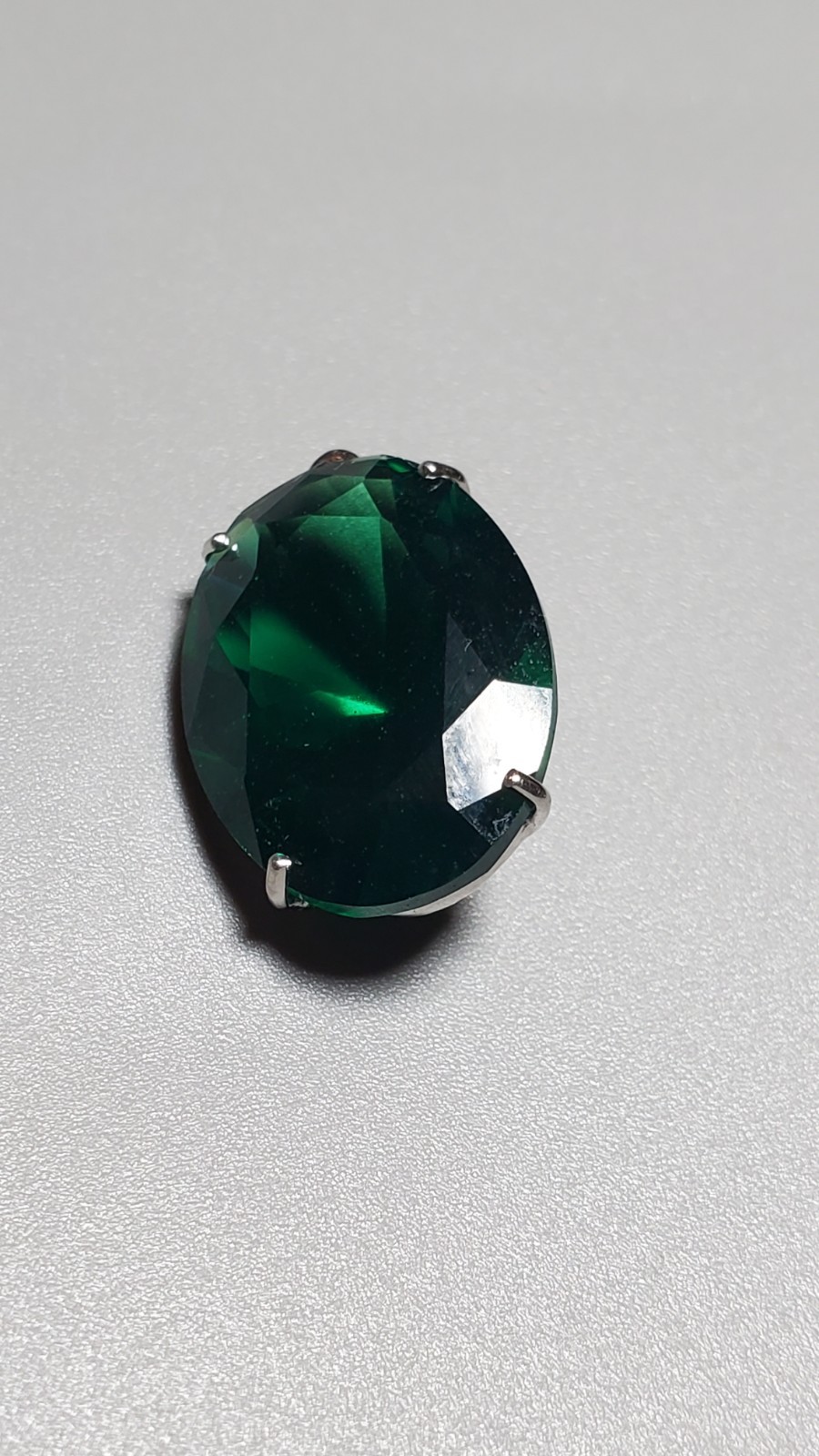 7.83 CT LAB CREATED EMERALD 10KT SOLID WHITE GOLD PENDANT 13MM X 18MM