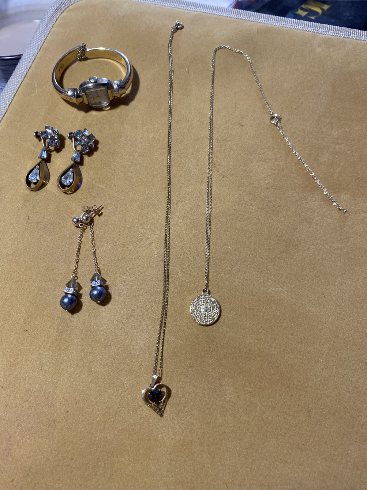 Small Beautiful Very vintage gold fill lot 26G