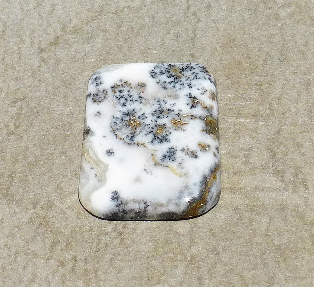 NATURAL manganese dendrites in calcite cabochon from California (30.70 cts.)