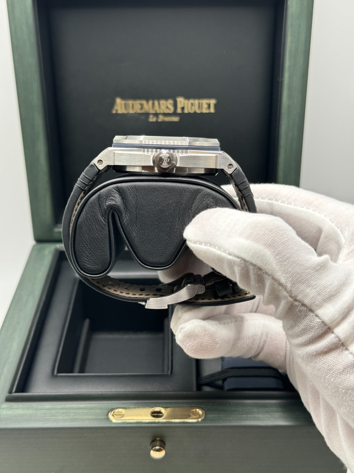 Audemars Piguet Royal Oak Offshore Diver MINT 2024 Complete Set Gray Dial