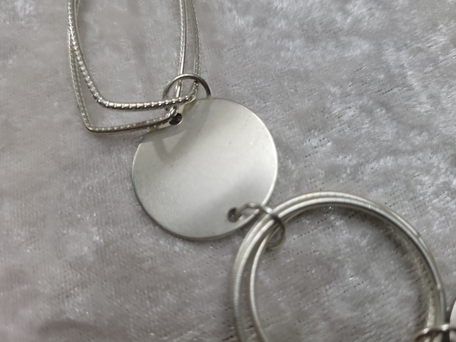 Necklace Silver Tone Shapes and Large Links Necklace 30″