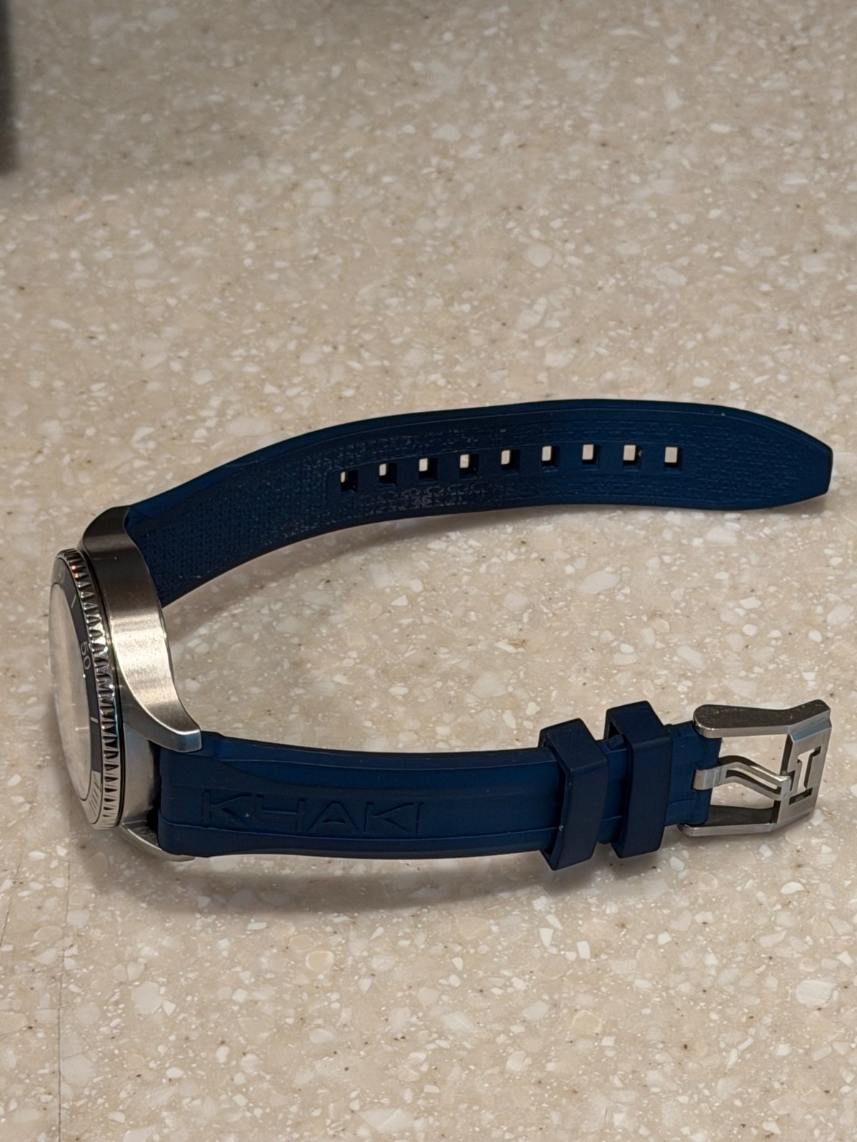 hamilyon khaki navy scuba 40mm blue rubber strap H82345341