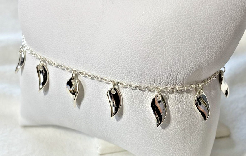 Kit Heath Sterling Silver Signed Scatter Leaf Bracelet 6.5″ / 7.5″ NWT Gift Box