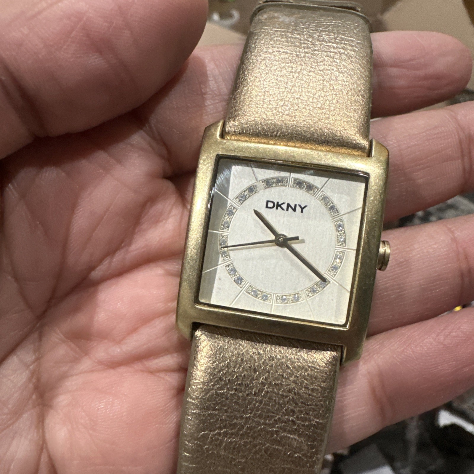 Working DKNY Square Crystal Ladies Watch 30mm Gold Strap New Battery Fit 7.5