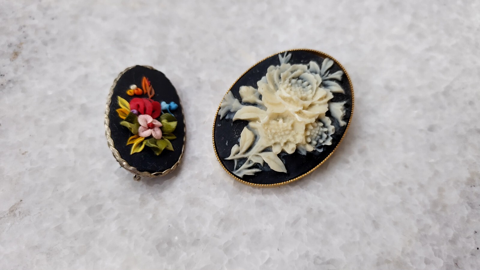 Two wonderful vintage brooches, like cameos