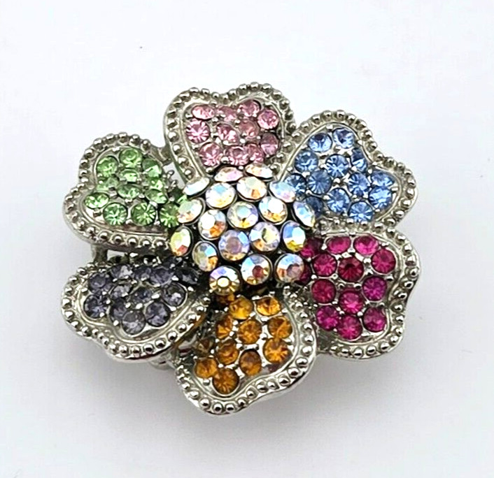 Kirks Folly Flower Stretch Ring Silvertone 1.25″ x 1.25″