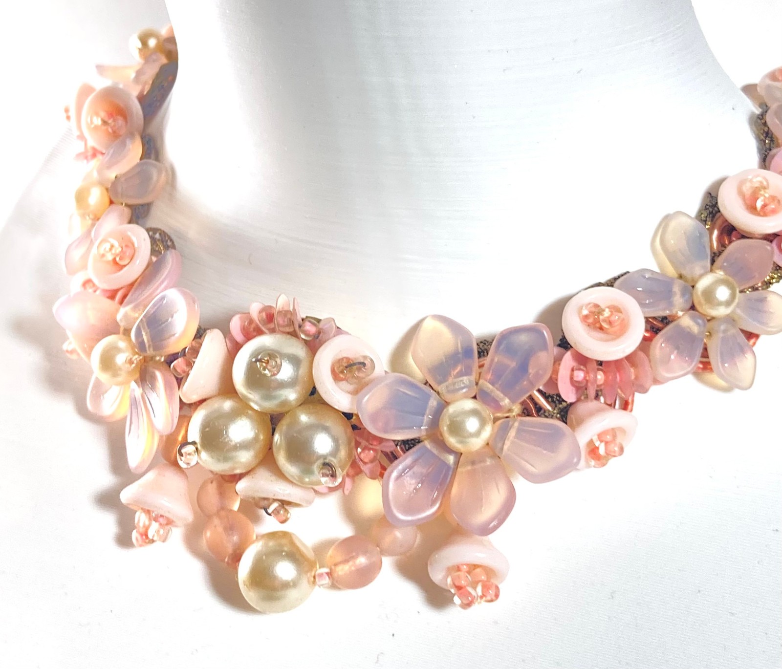Vtg W Germany Wired Molded Glass Flower Cluster Pink Fruit Salad Necklace 15.5″
