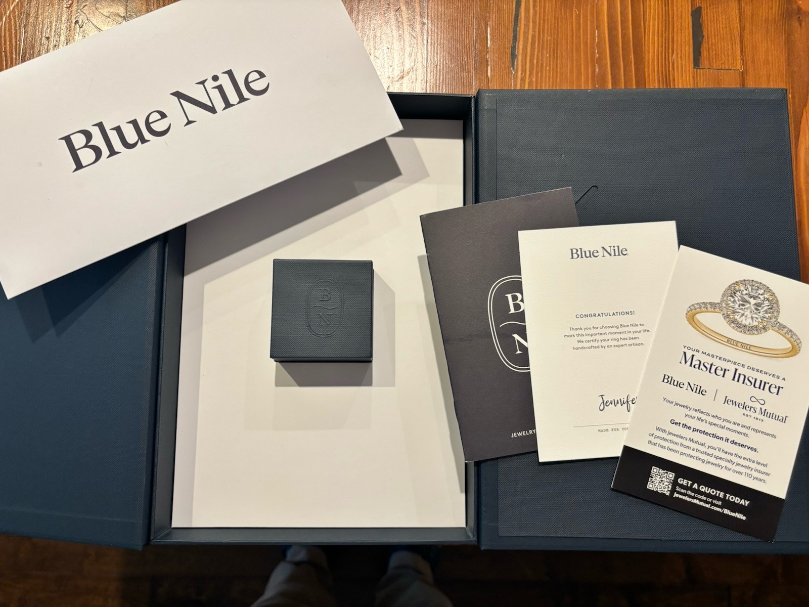 Blue Nile Solid 14kt Yellow Gold 5mm Classic Wedding Band Ring size 8