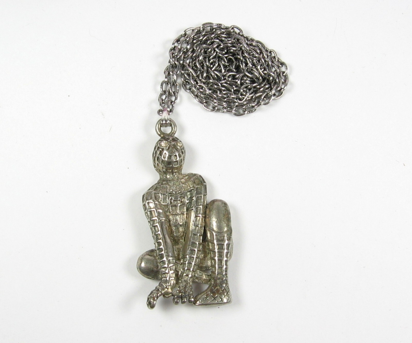 BIG SPIDERMAN Pendant 2 1/8″ Vintage Men NECKLACE Silvertone Metal Superhero 24″