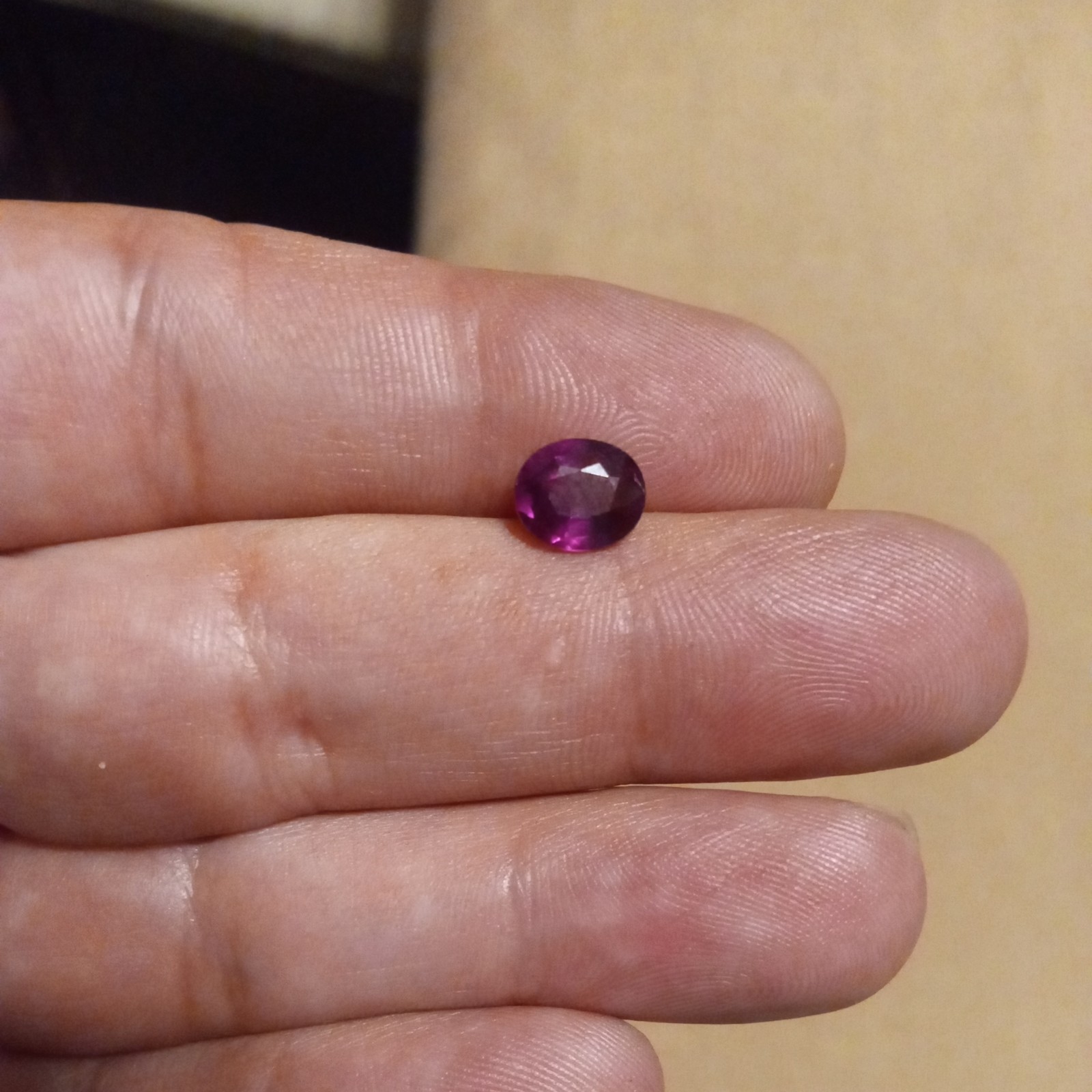 1.83 ct natural pinkish purple rhodolite Garnet oval shaped beautiful