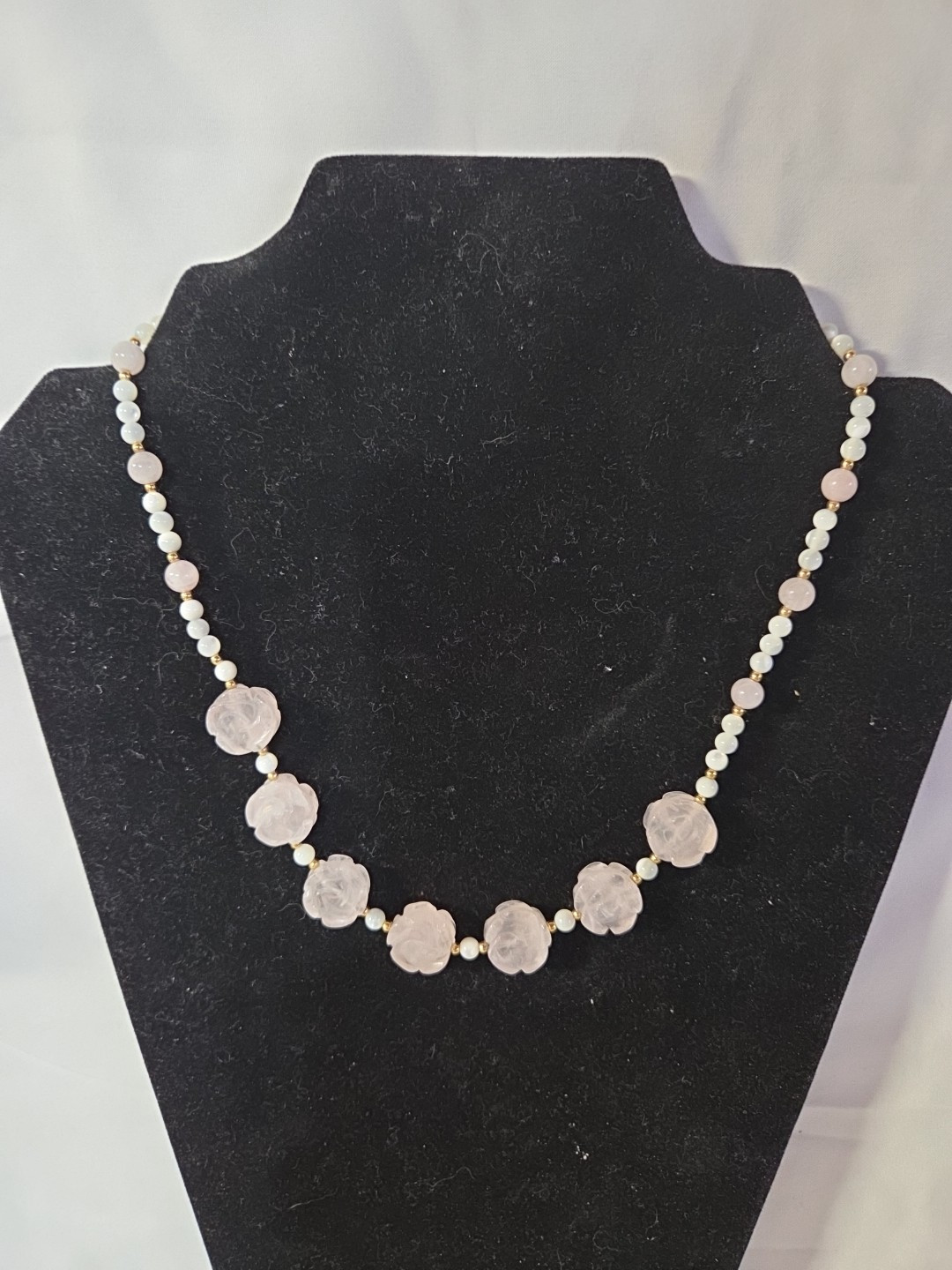 Louis Sinclair Carved Rose Quartz & Coral Necklace – 16″ (890)