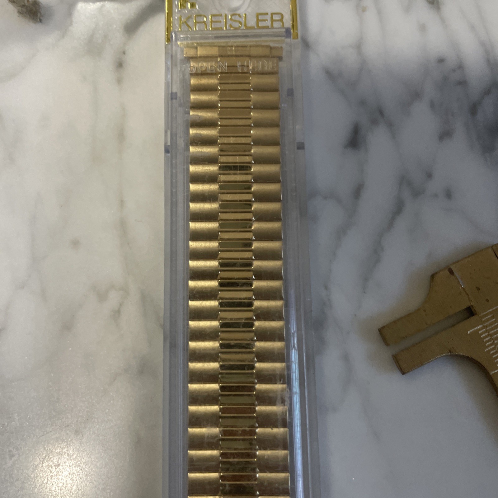 16-21mm Kreisler Gold Tone Stainless Mens Dura Flex Band Wide Long 705YL