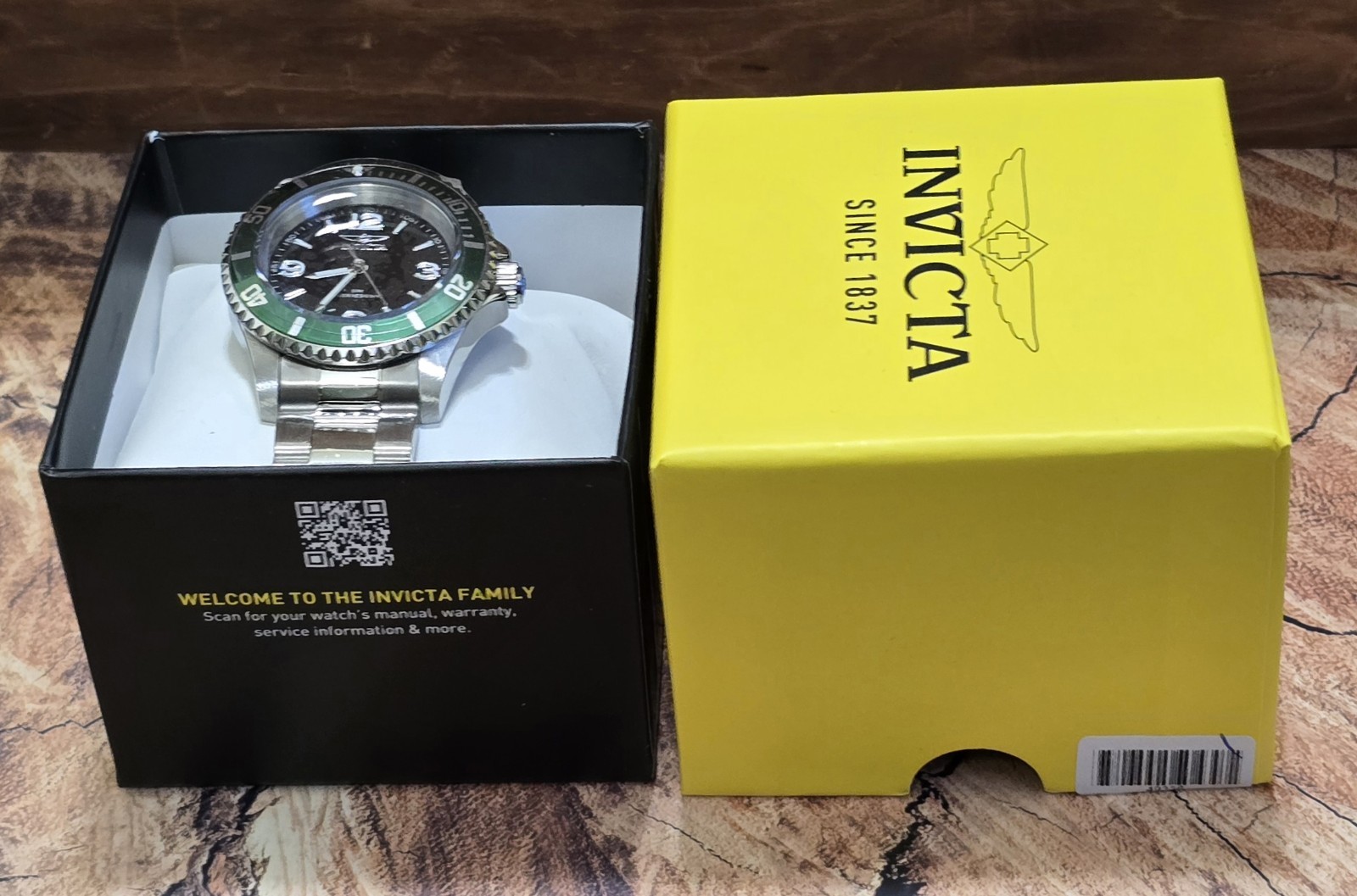 Invicta Specialty Rowan Men’s Watch 40mm Black Dial Green Bezel Steel 49338 New