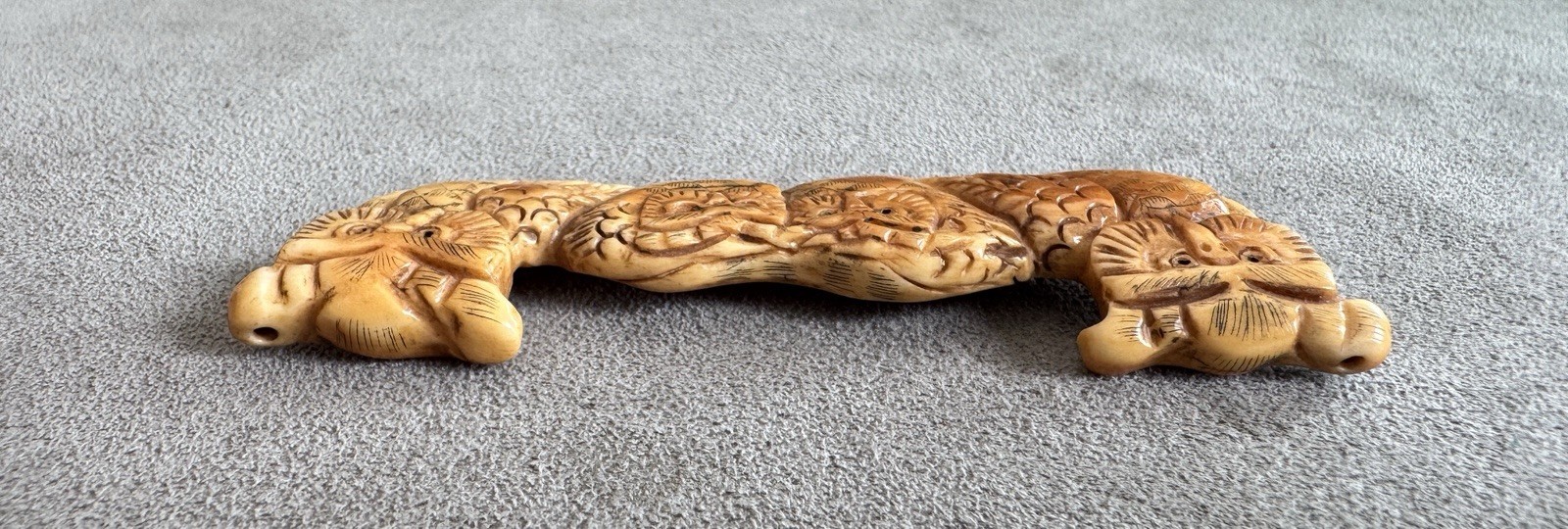 Vtg 4 OWLS PENDANT Handcarved Bovine Bone 3.5″ Long with Hanging Holes on Ends