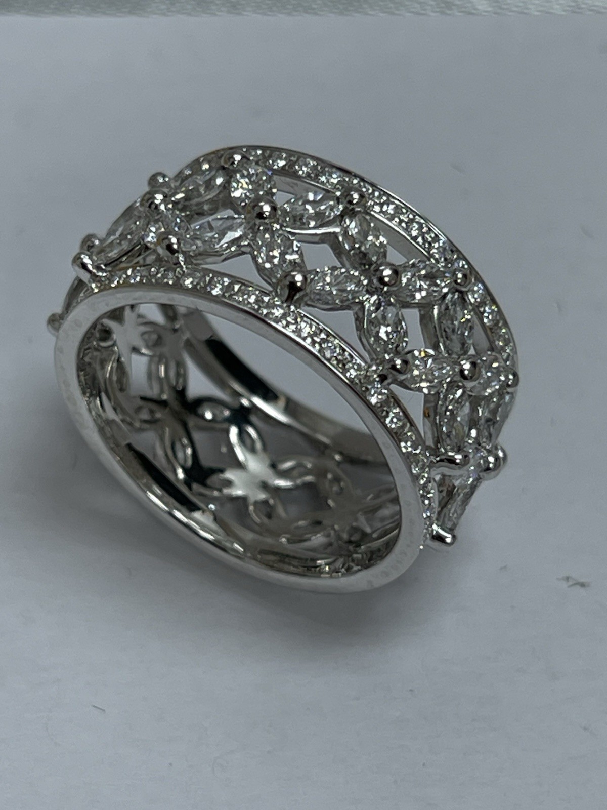 Tiffany & Co. Victoria Platinum 2.34ct Diamond Ring