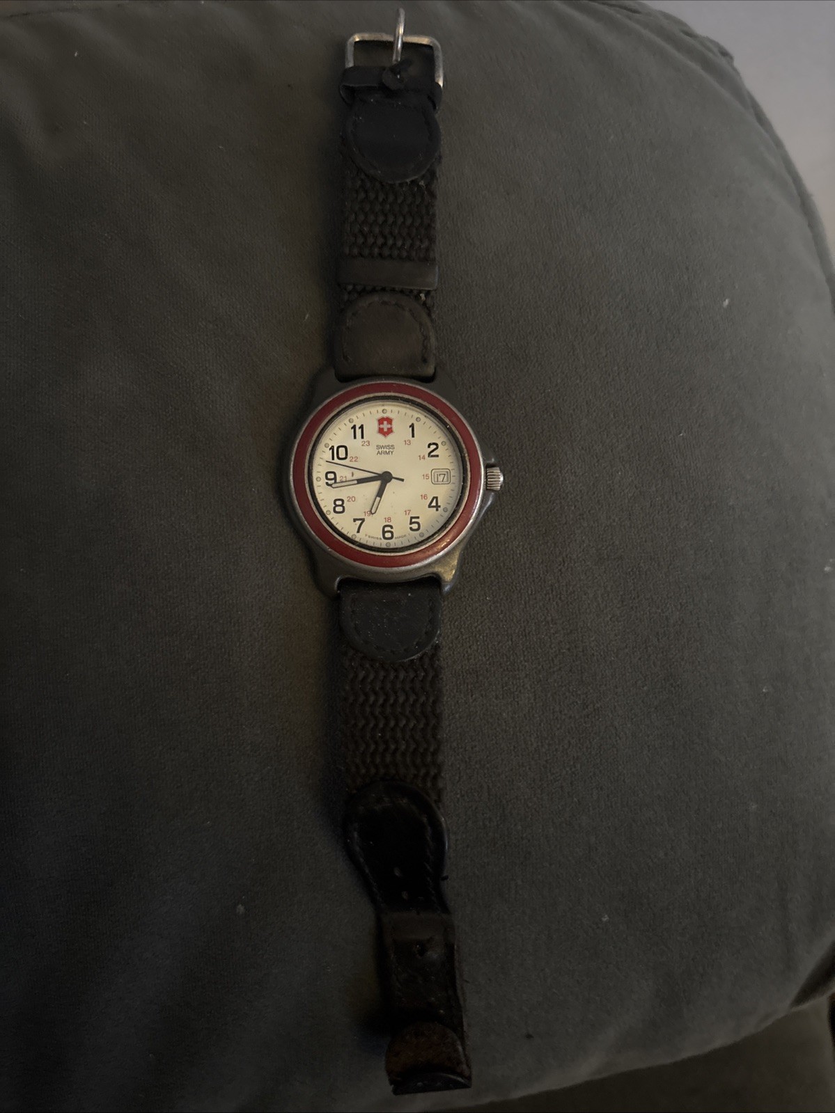 Vintage Victorinox Swiss Army Marlboro Adventure Team Watch Red Bezel 330 Ft WR