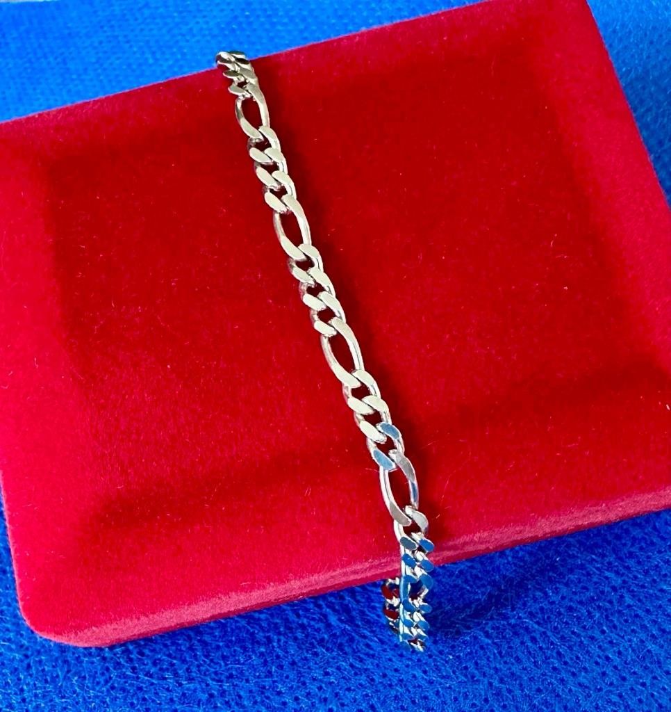 Sterling Silver – HCT Italy 3mm Figaro Chain Bracelet, 8″ Long – 4.90 Grams