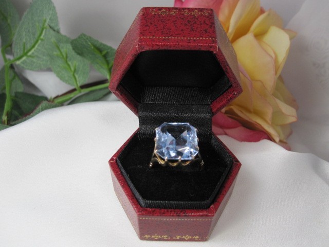 Art Deco Era Large Spinel Gemstone Antique Ring Size 8, in 9kt Yellow Gold